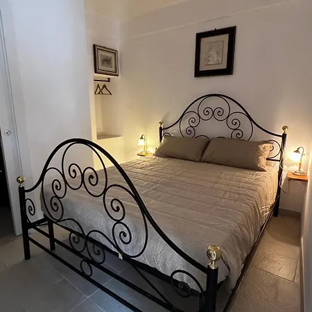 Locazione Turistica Il Boschetto Bed & Breakfast